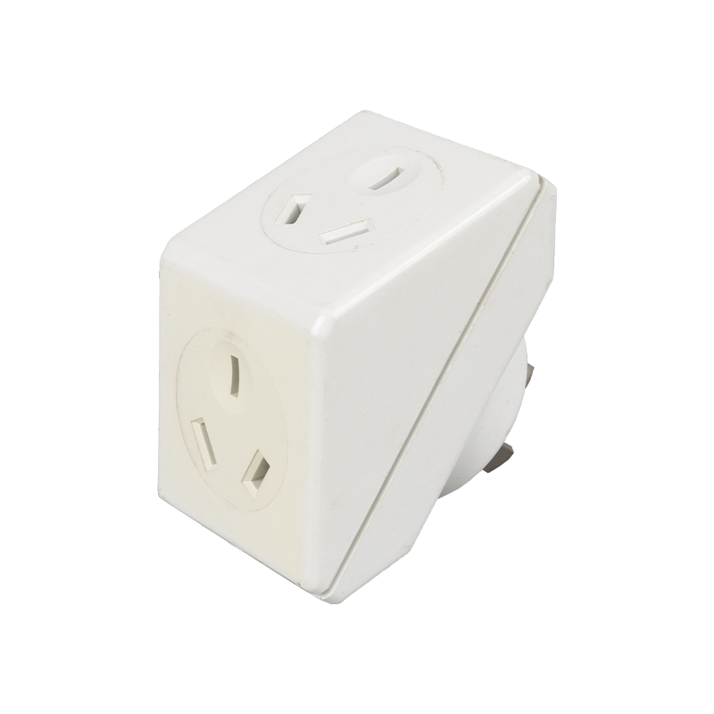 10A 250V Tutus Et Universalis Triangulus Plug Power Converter